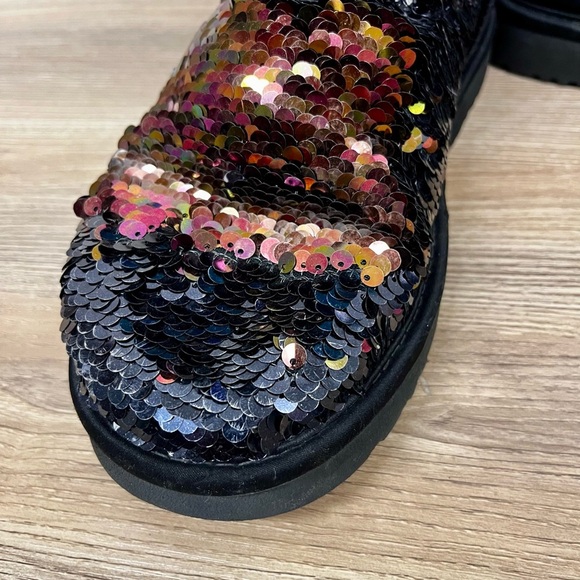 UGG Classic Short Boot / Winter Boot / Black n Copper Reversable Sequins Size 7 - Picture 11 of 11